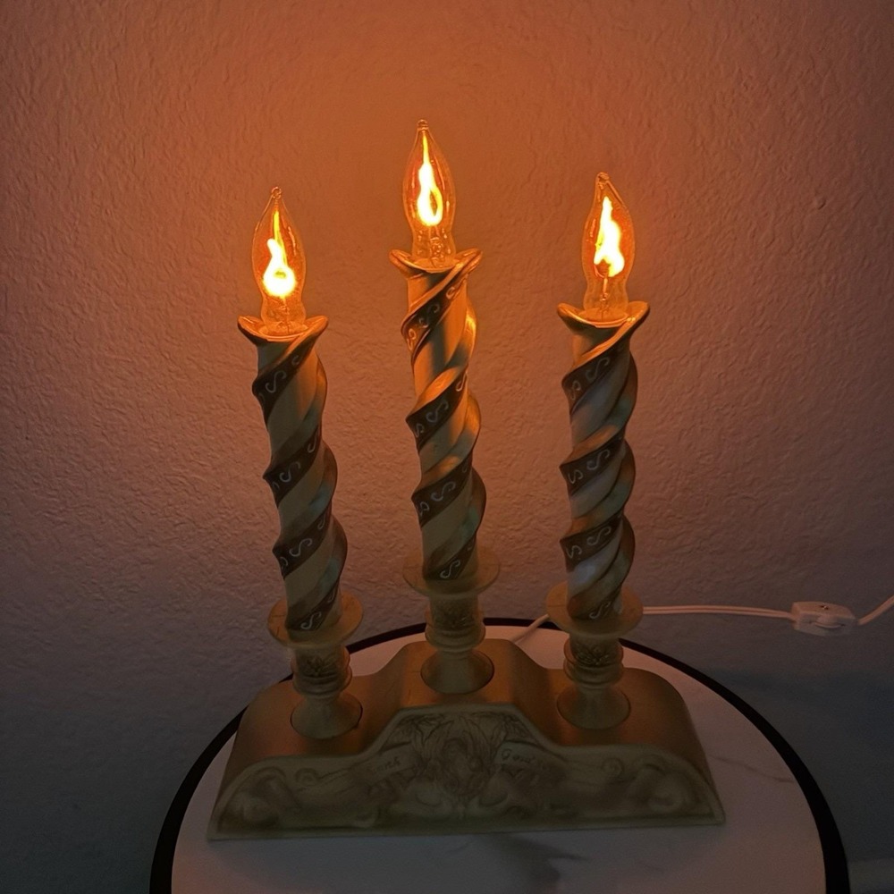 Trendmasters Animated Christmas Candelabra 3 Candle Lights Santa Peace On Earth